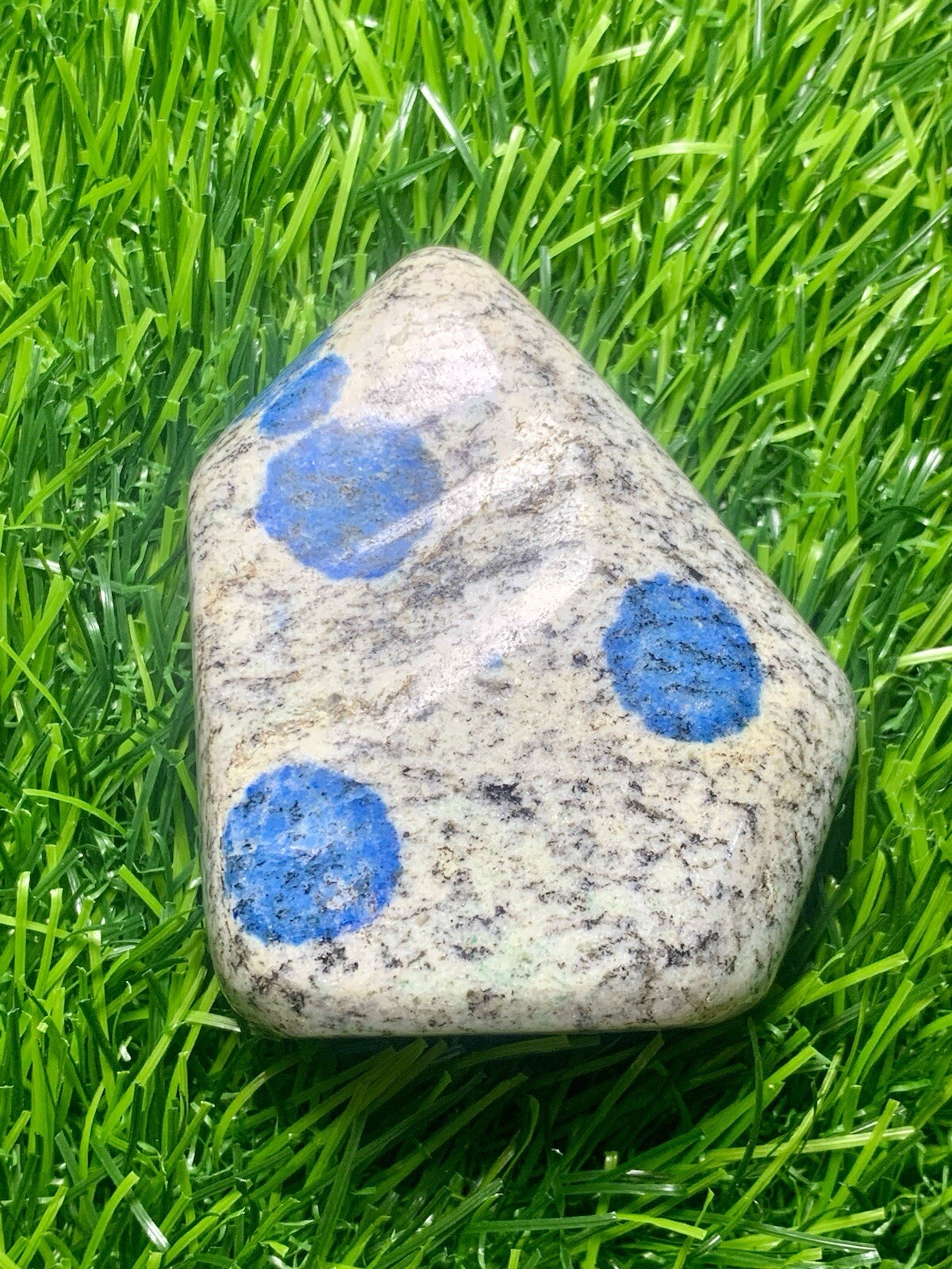 760 Carats Beautiful K2 (Granite with Azurite) Free Foam.
