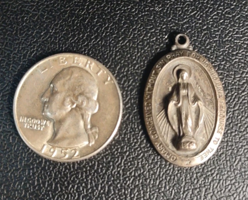 5.3 Gram Vintage ANN GALE Mary Medal Sterling Silver 925 Religious Holy Charm