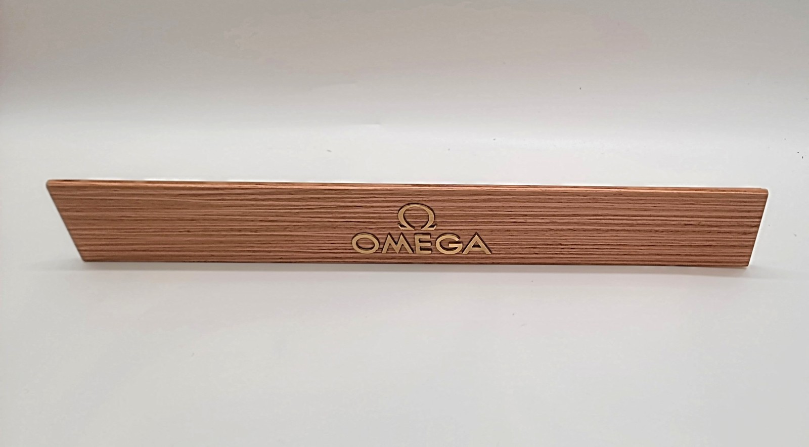 ORIGINAL OMEGA DEALER'S LARGE WOOD/METAL PLAQUE BRAND NEW