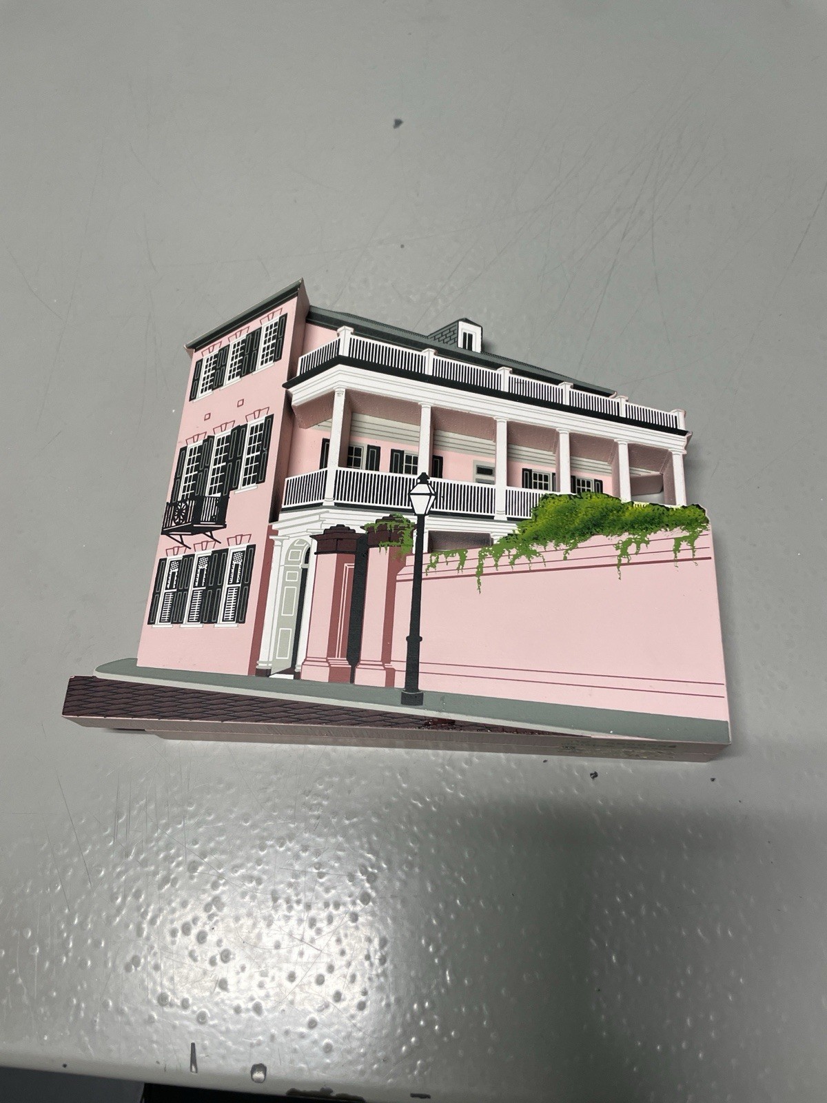 Shelia’s Collectibles Dr. Vincent Leseigneur House 1998 