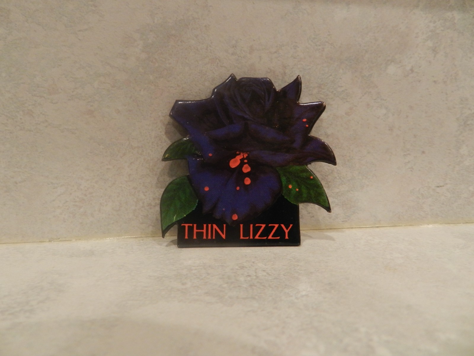 THIN LIZZY- RARE 1979 PROMO BLACK ROSE DIE-CUT BADGE