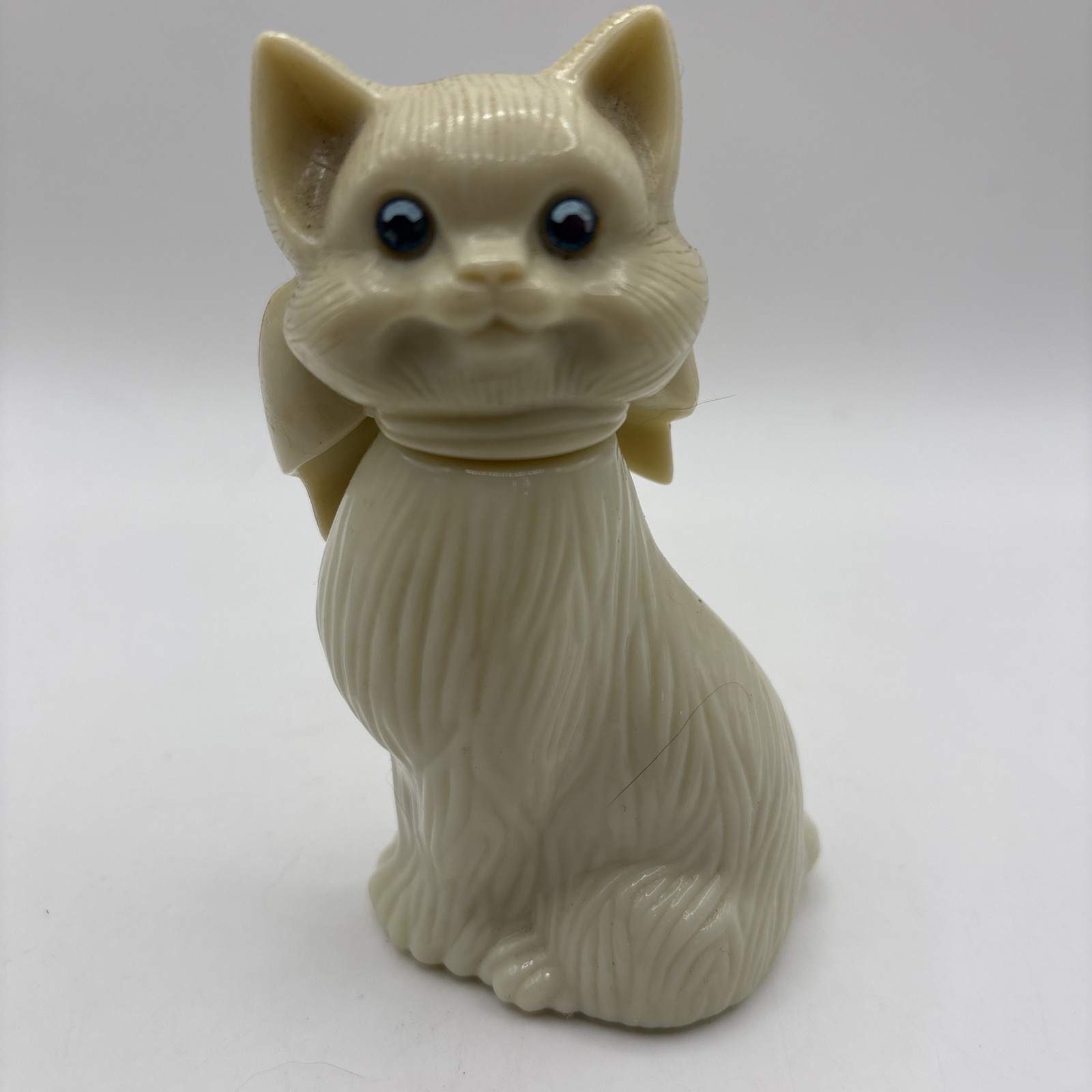 Vintage 1970s Avon Sweet Honesty Beige Blue Eyes Cat Perfume Bottle 1.5oz