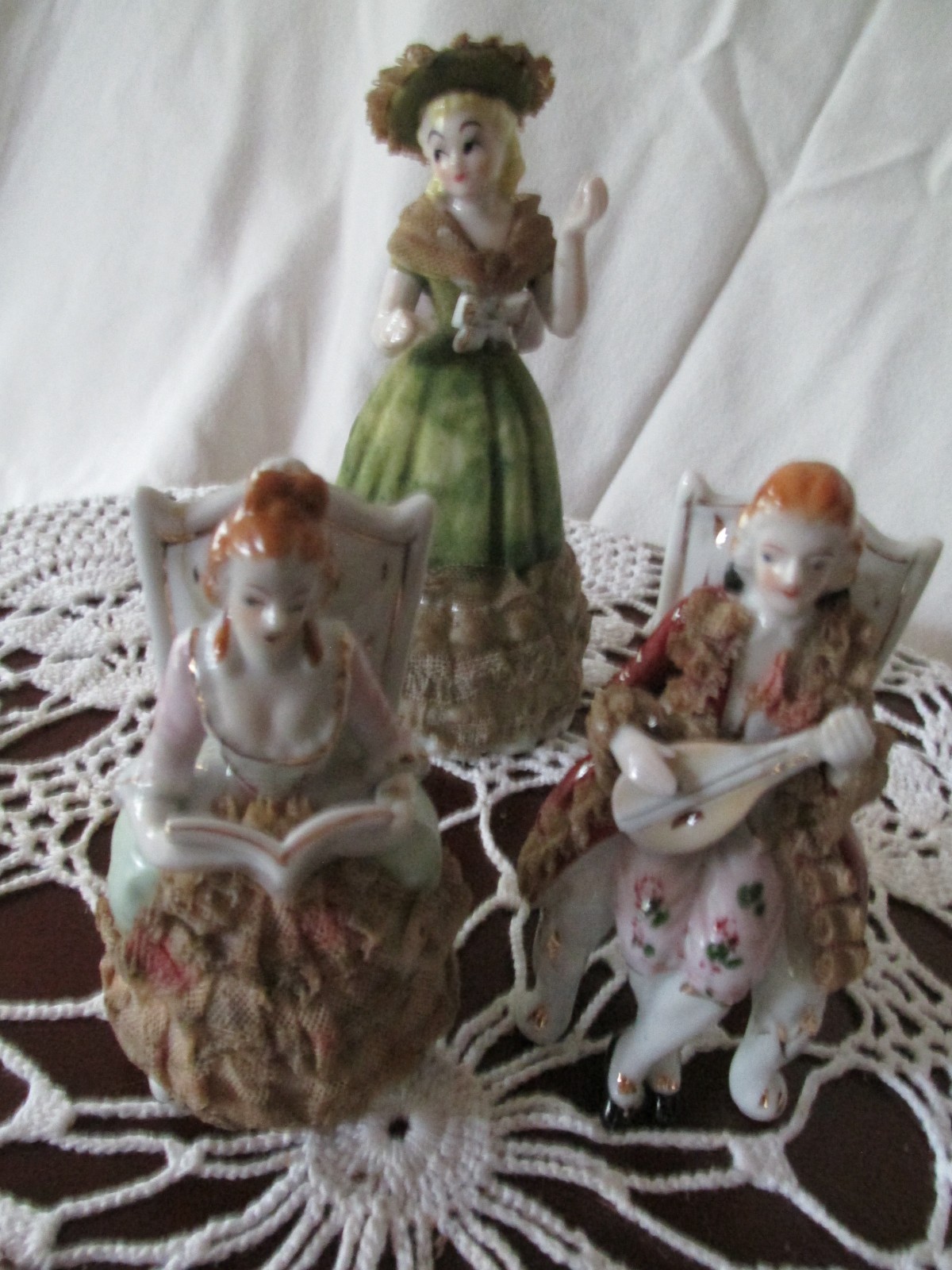 Vtg Colonial Victorian Porcelain Figurines, Man w/lute & Woman reading and Lady