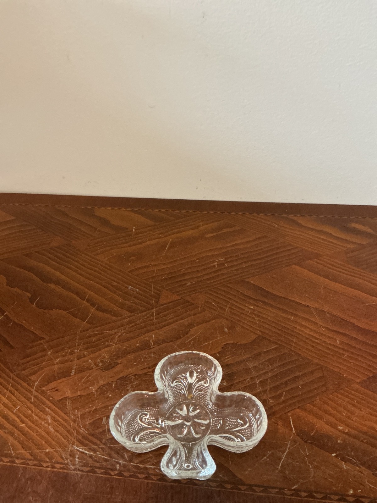 Indiana Glass Tiara Sandwich pattern nut or trinket cup from the 1970s–1980s