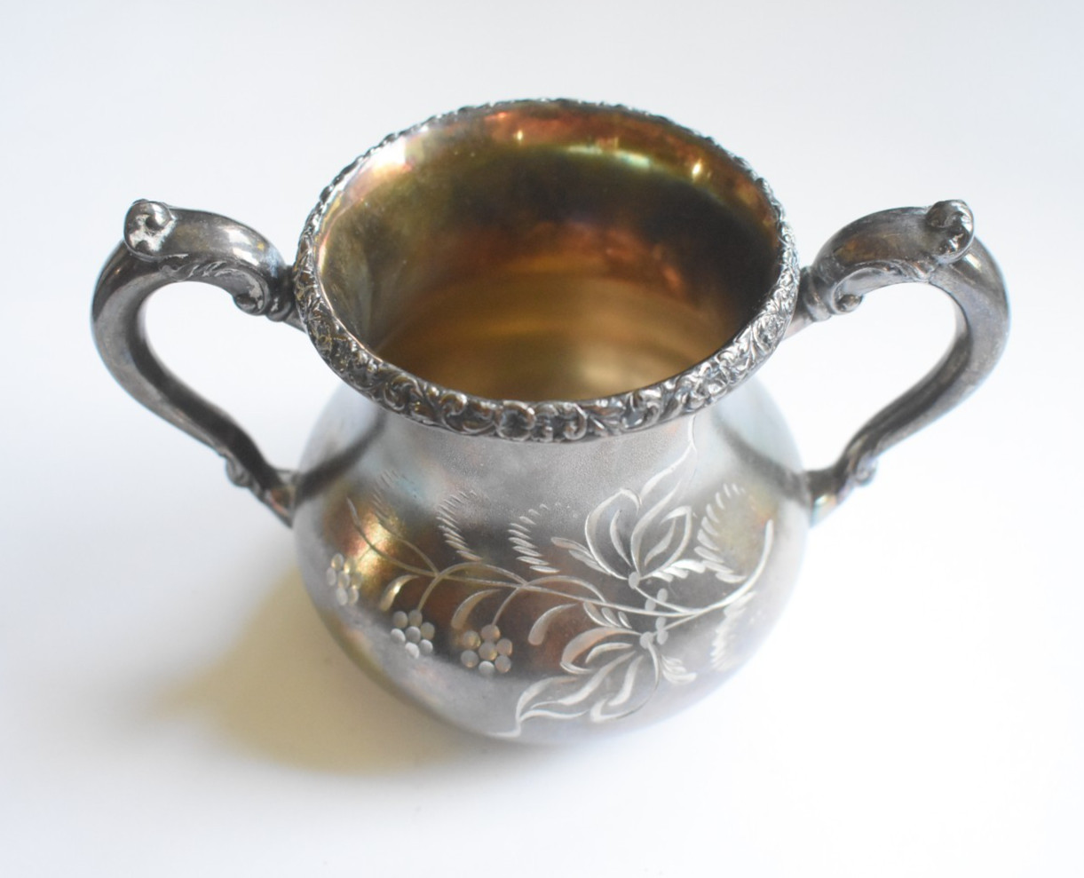 Pairpoint Mfg Co.  Sugar Bowl 357 Pattern Silverplate