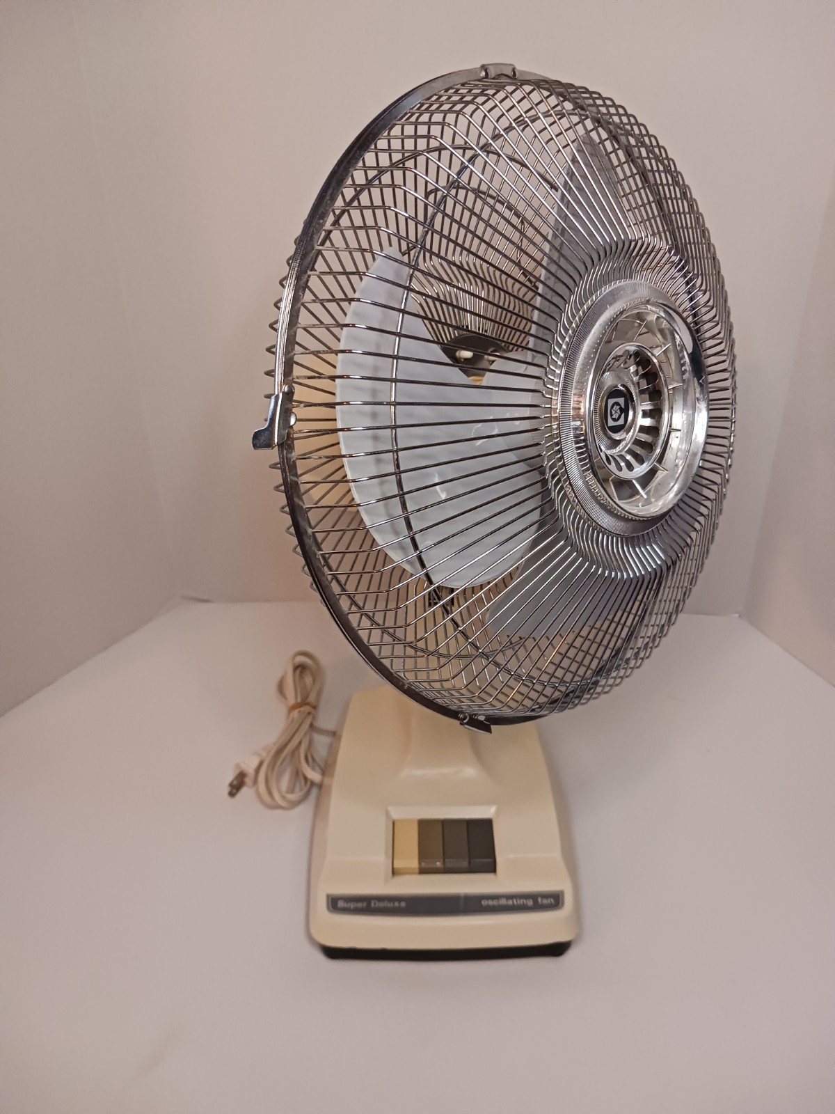 Vintage  Three Speed 12\