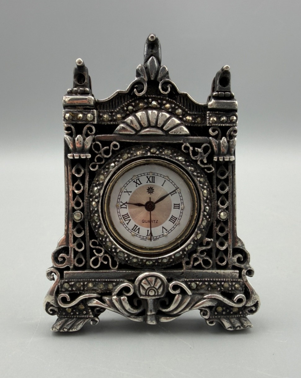 ANTIQUE 1920s Sterling Silver Victorian Miniature Clock w/ Quartz Mov\'t *WORKS*