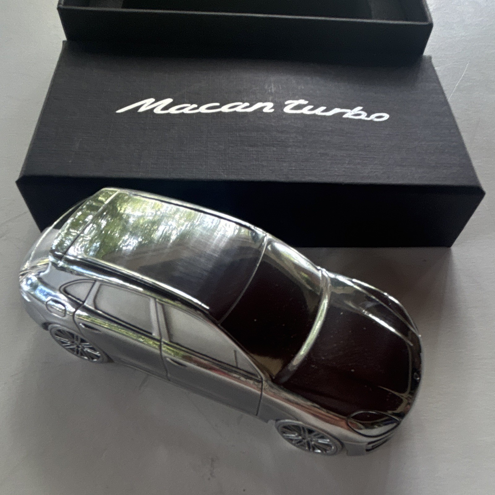 Awesome Aluminum Macan  Turbo Porsche Paperweight 1:43 New