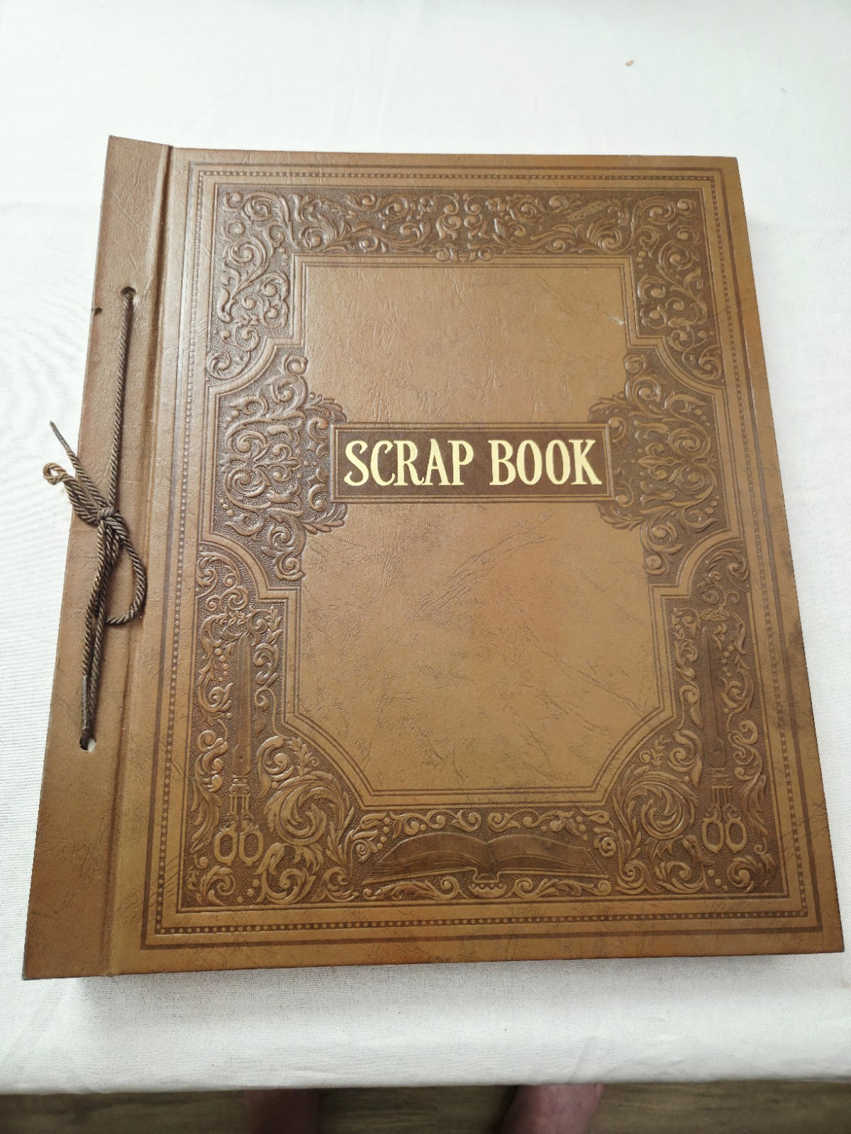 Vtg-1930s-1940s ME. Scrapbook-FDR Roosevelt-/Eisenhower/ Shirley Temple/Ephemera