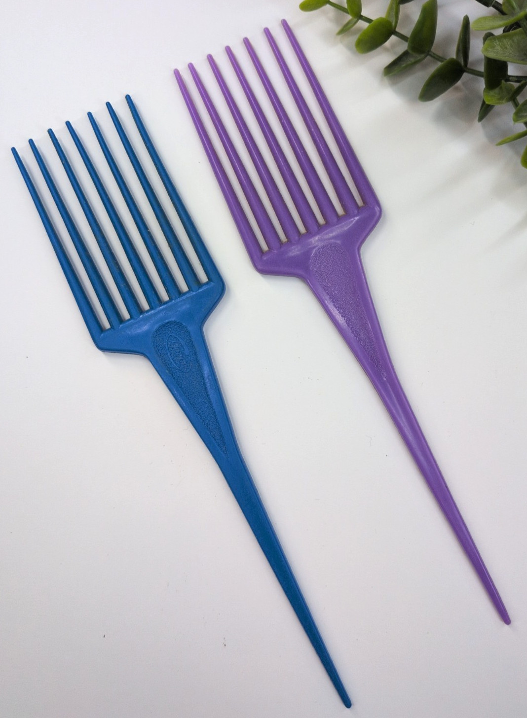 LOT 2💙80\'s Retro Vintage Goody Unbreakable Hair Lifts Pick Comb 6228 Style