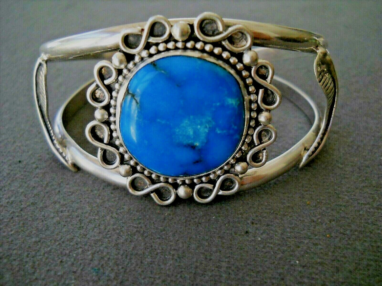 Southwestern Native American Rich Blue Turquoise Sterli Silver Feathers Bracelet