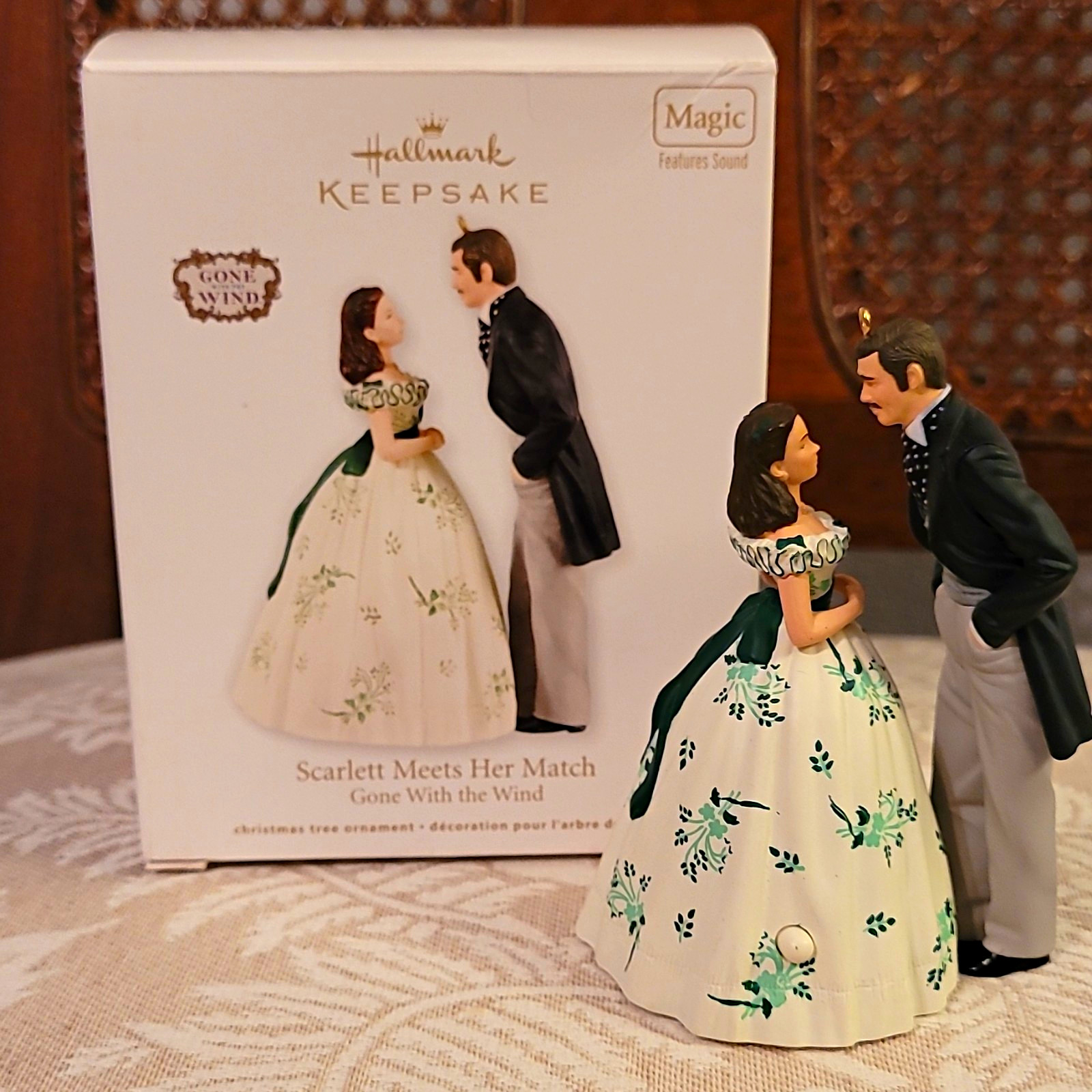 Hallmark Keepsake Gone With the Wind Scarlett O\'Hara Rhett Butler Sound 2012 Hallmark Keepsake Gone With the Wind Scarlett O\'Hara Rhett Butler Sound 2012