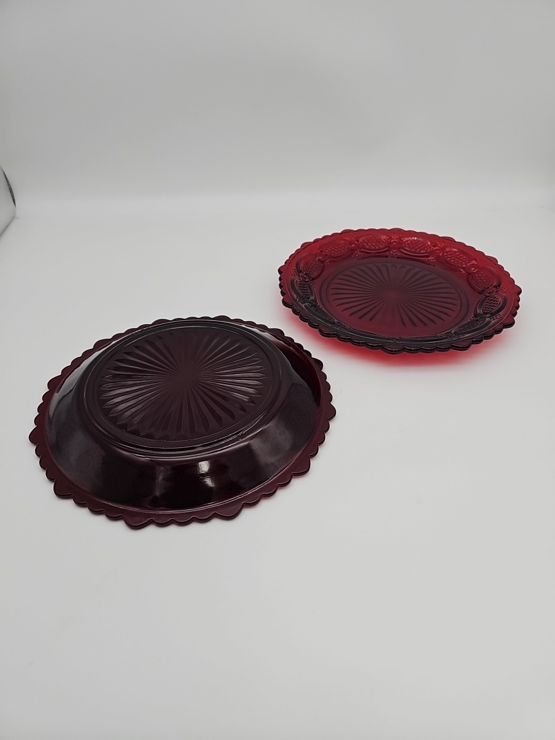 Avon 1876 Cape Cod Collection - Dessert plate - Ruby Red -  7 1/2