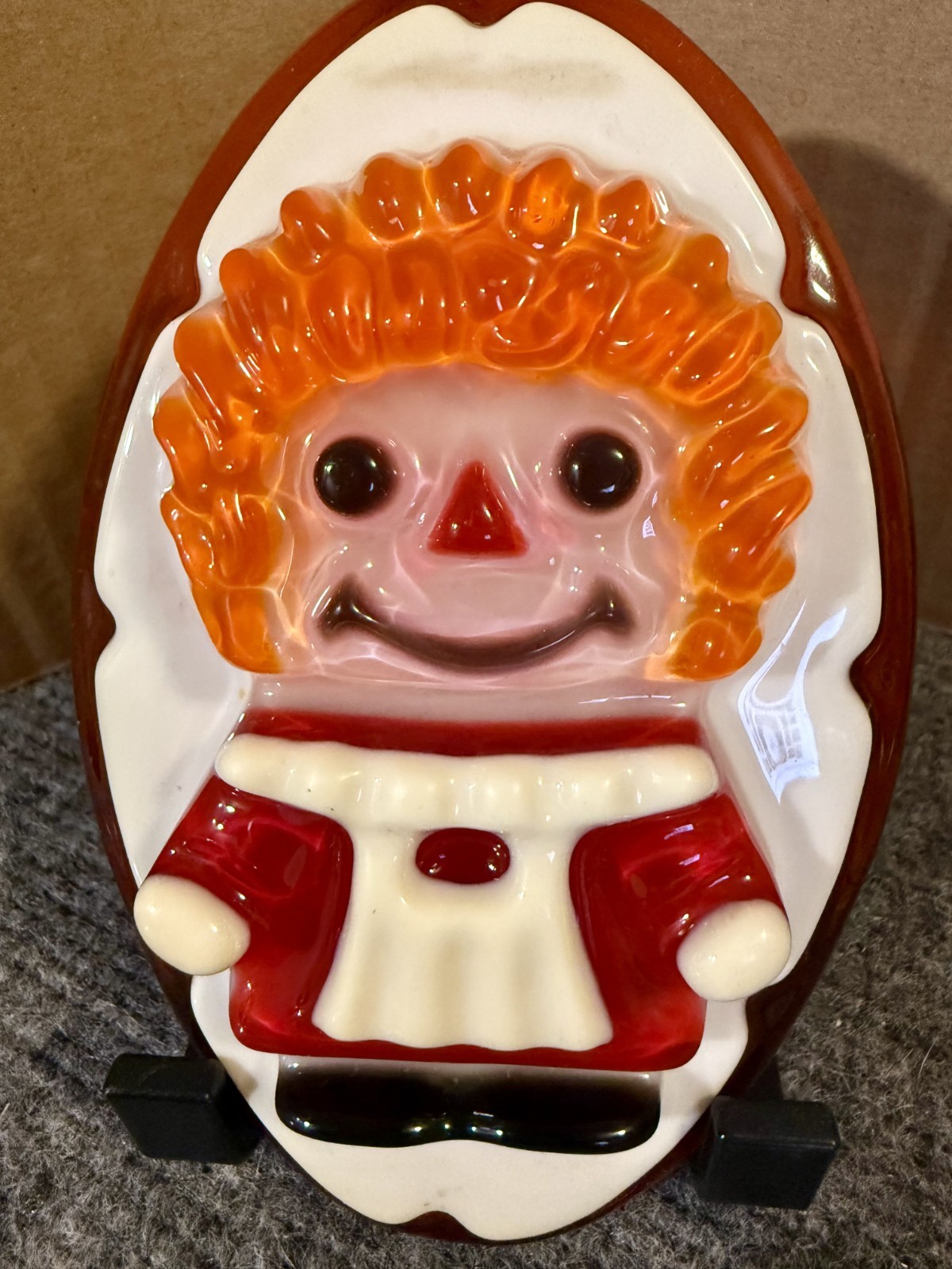 1969 Raggedy Ann Handmade Oval Resin Art, By New Designs Inc. 5 1/2\ 1969 Raggedy Ann Handmade Oval Resin Art, By New Designs Inc. 5 1/2\