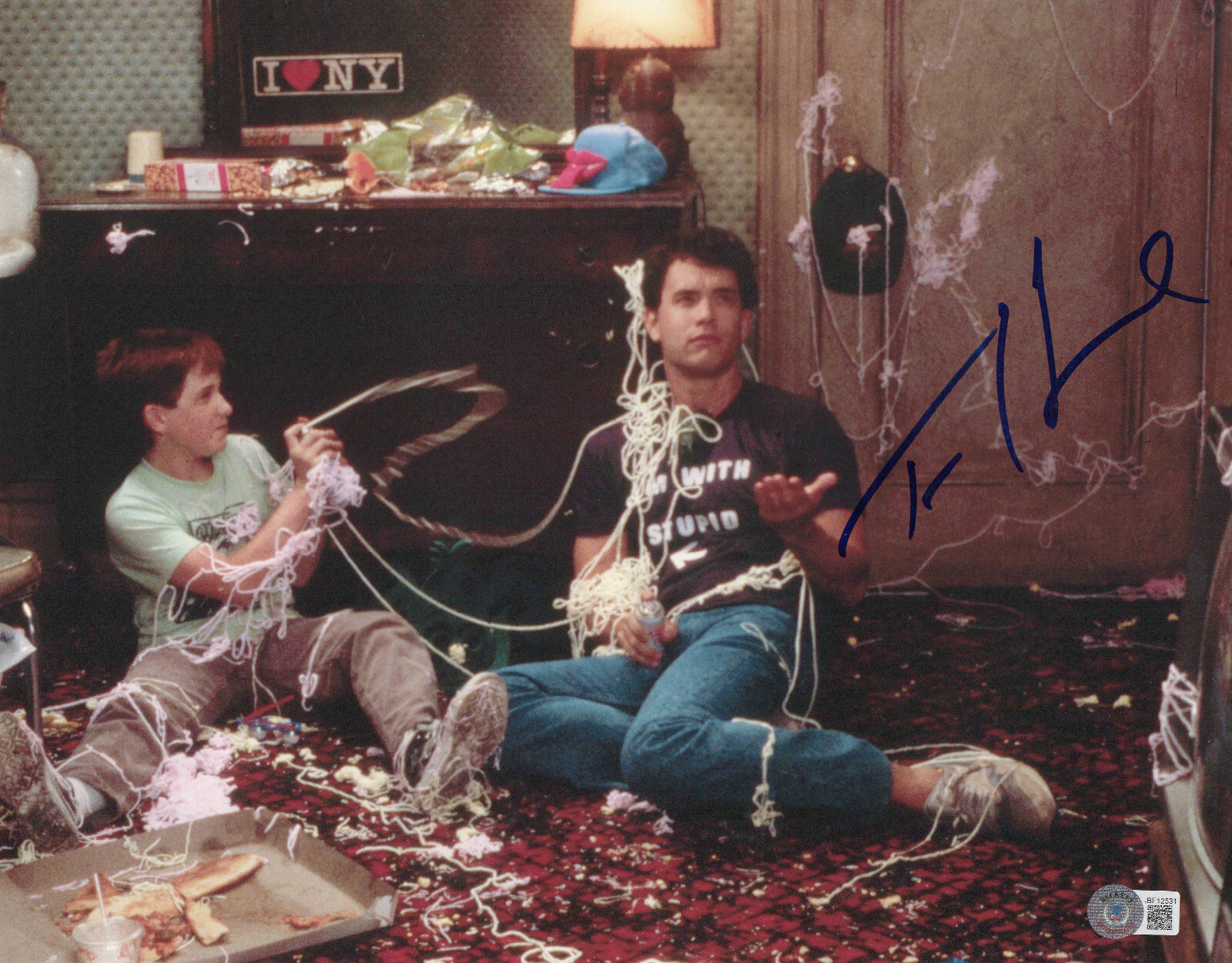 TOM HANKS SIGNED AUTOGRAPH BIG 11X14 PHOTO BAS BECKETT COA