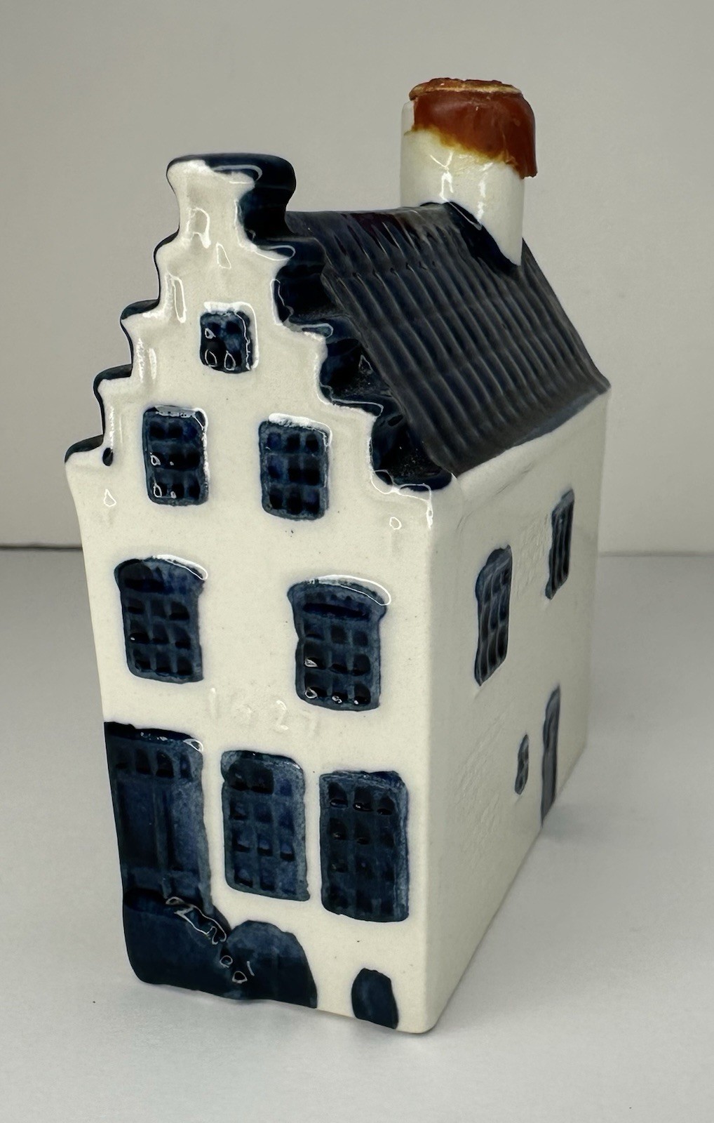 Vintage KLM Delft Blue House No. 2 Rynbende Apricot Brandy Holland Empty