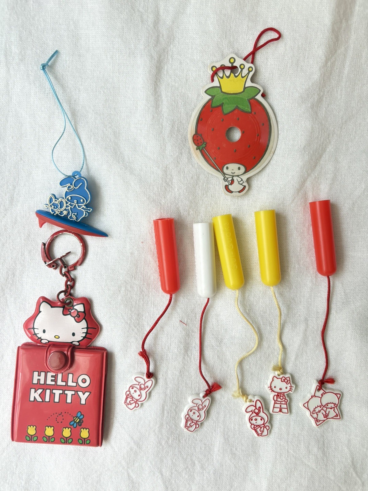 8 Vintage 90\'s Sanrio Hello Kitty My Melody Little Twin Stars Charms Keychains 8 Vintage 90\'s Sanrio Hello Kitty My Melody Little Twin Stars Charms Keychains