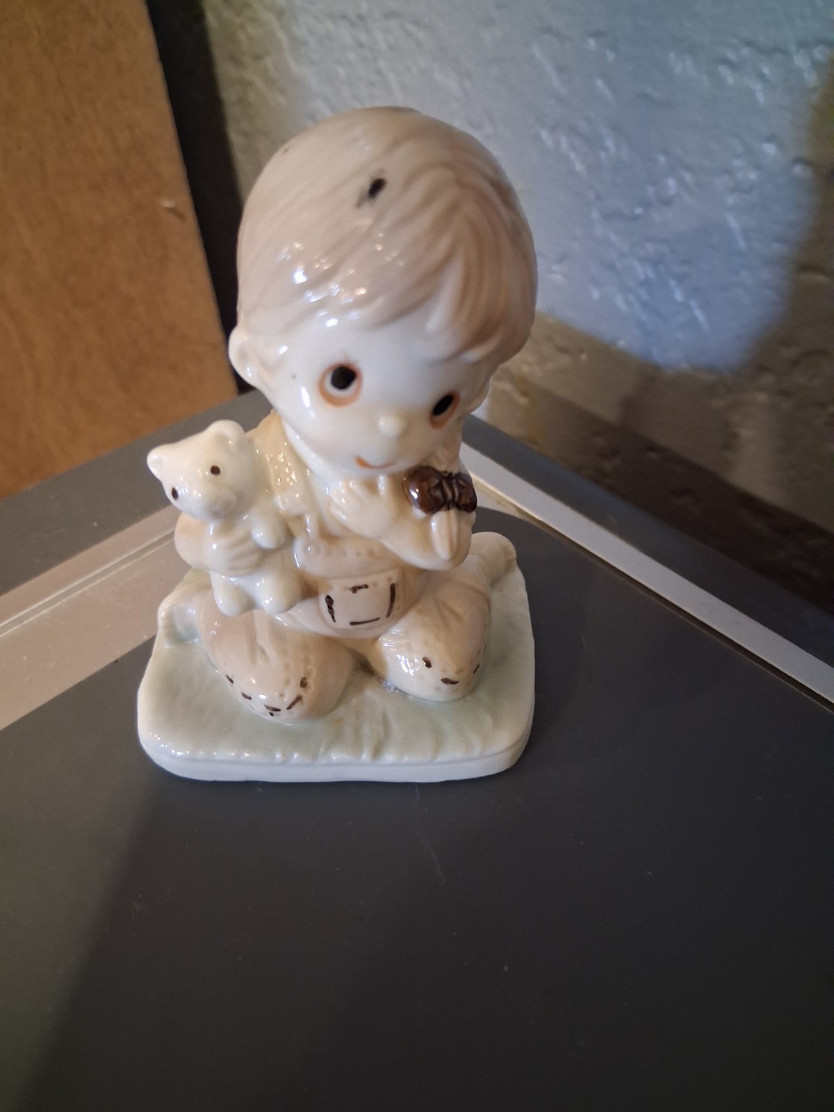 vintage precious girl porcelain fogurine