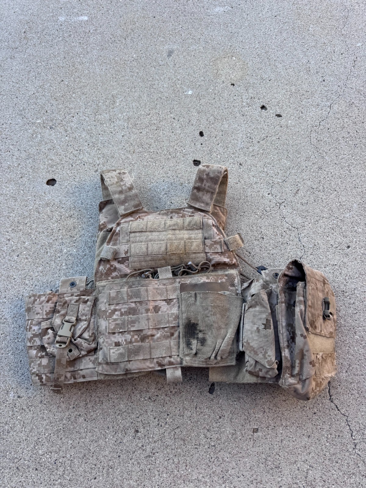 Eagle Industries AOR1 Old Gen MMAC Medium Kit w/ S & S Precision TQ, & Pouches