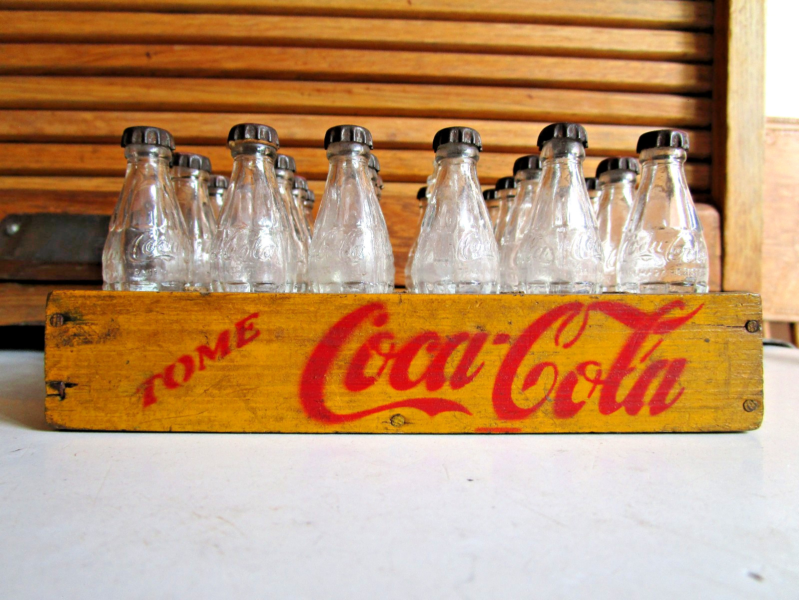 Vtg. Coca Cola MINIATURE 24 Pack with Wood Crate , 24 Antique MINIATURE Bottles Vtg. Coca Cola MINIATURE 24 Pack with Wood Crate , 24 Antique MINIATURE Bottles