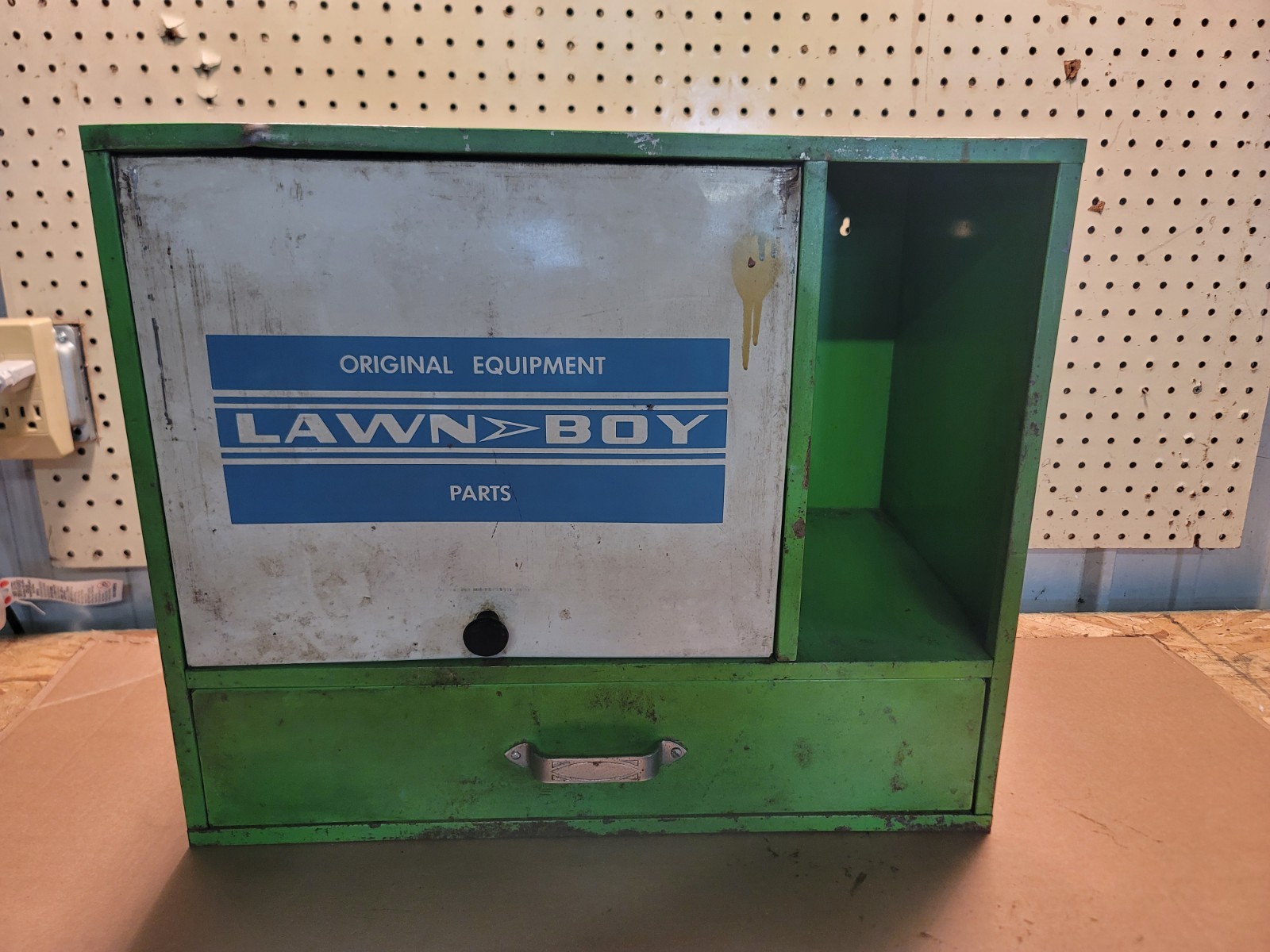 Vintage LAWNBOY OMC🌾Dealer Service & Advertising Lawnmower Metal Parts Cabinet