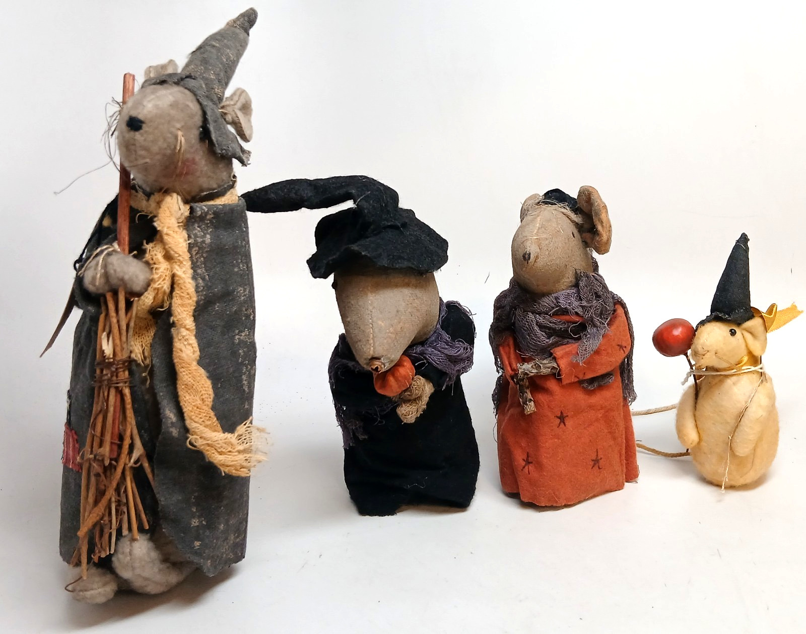 Lot of 4 New Pearson's Simply Primitive Mouse/ Mice Halloween Witch Coven