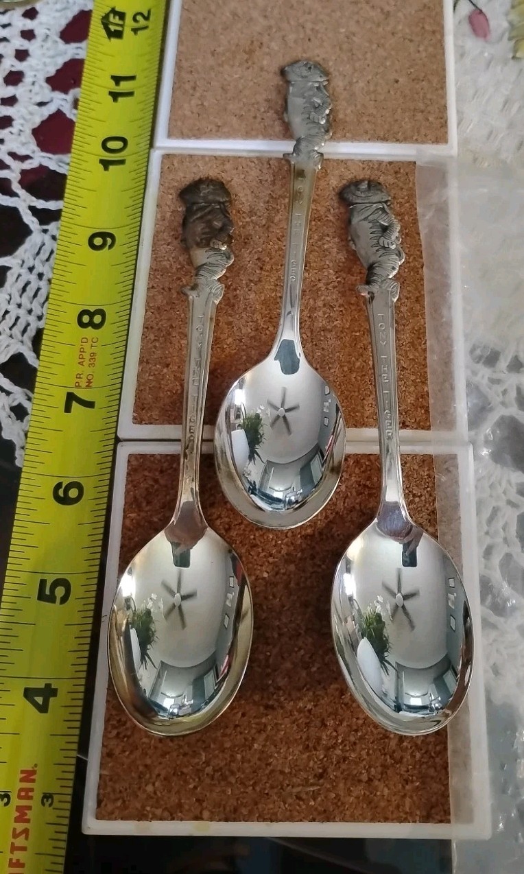 3 1965 Kellogg\'s Tony the Tiger Collectible Souvenir Silver-Toned Spoons FS