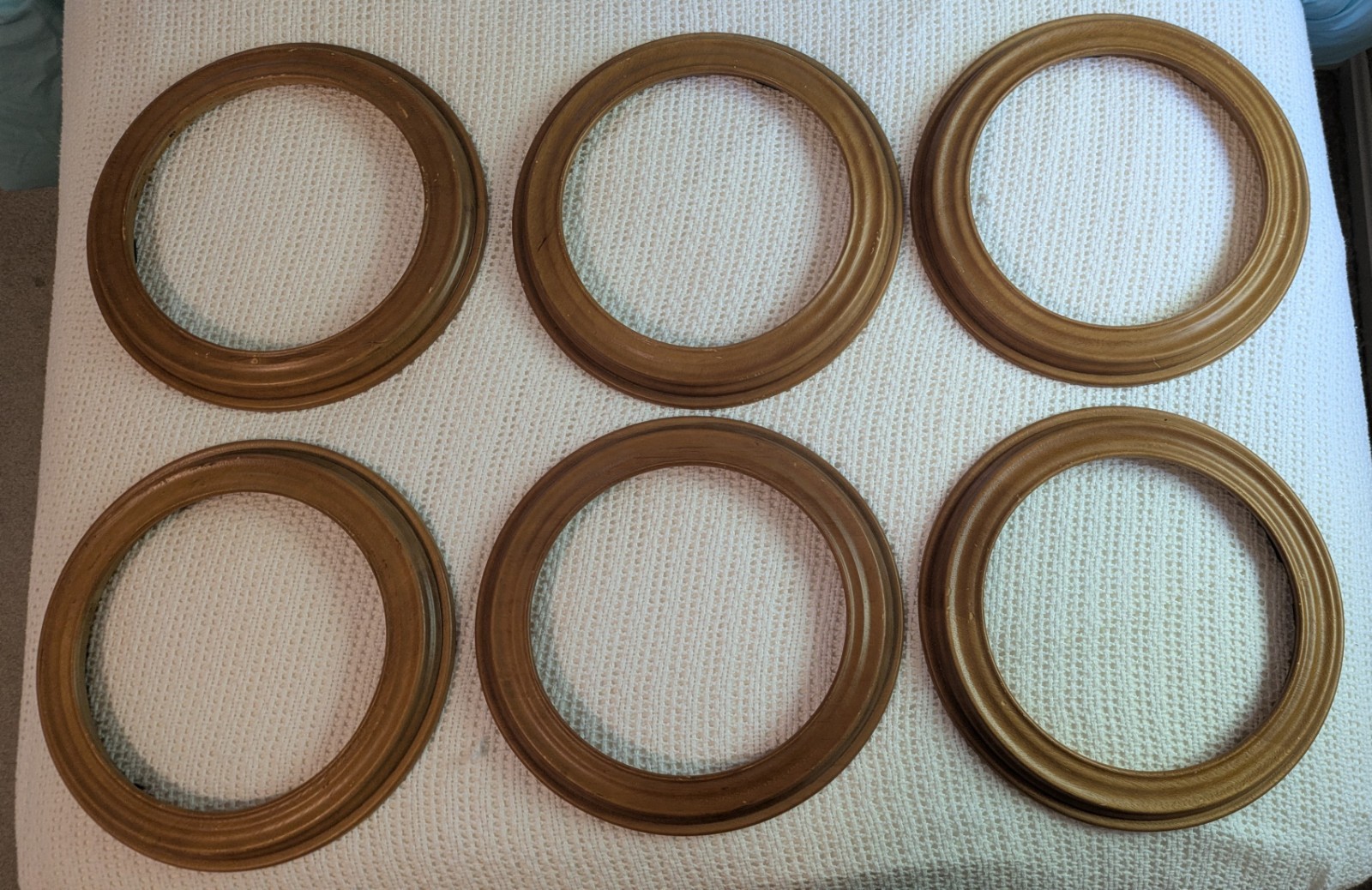 Lot of 6 Vintage Van Hygan Smythe Round Wood Collector Plate Frames - Fits 8.5\