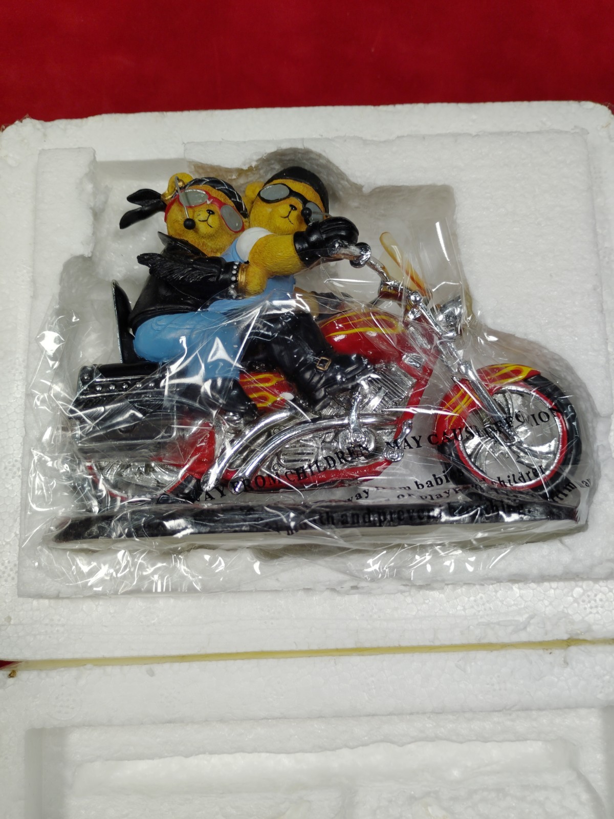 Bradford Exchange Burnin’ Love Cruisin Couples Figurine Hamilton Collection 