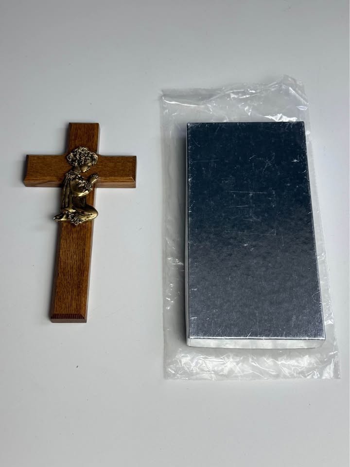 Wooden Praying Child Wall Cross Religious Decor w Original Box
