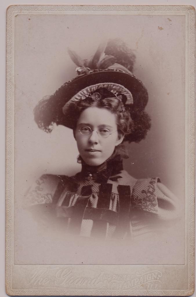 1890s CHAMPAIGN IL CABINET PHOTO YOUNG WOMAN WIRE RIM GLASSES & ELABORATE HAT
