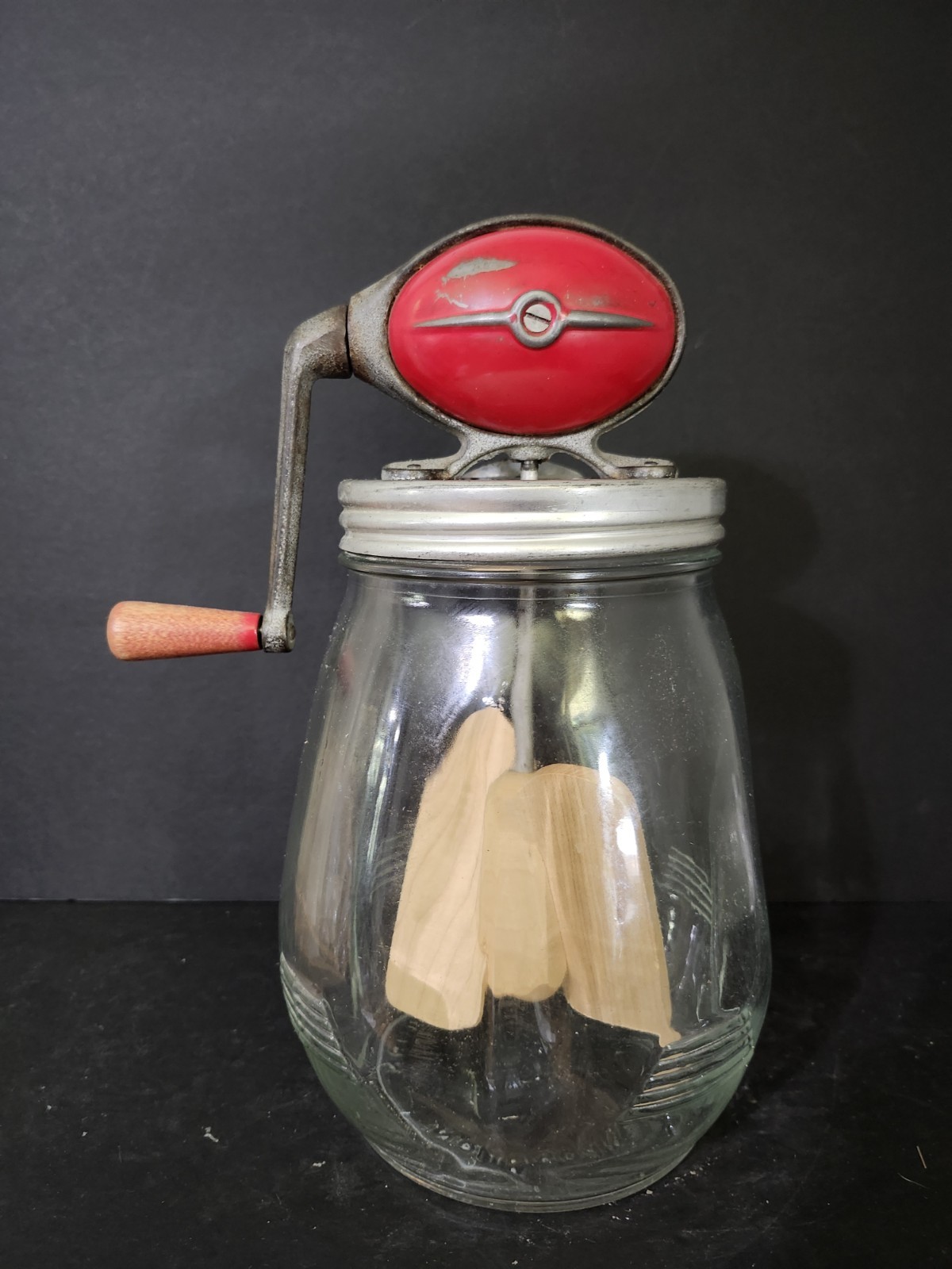 Dazey Co. No.4 Butter Churn Red Football Crank 4qt Tulip Jar Vintage 1940’s