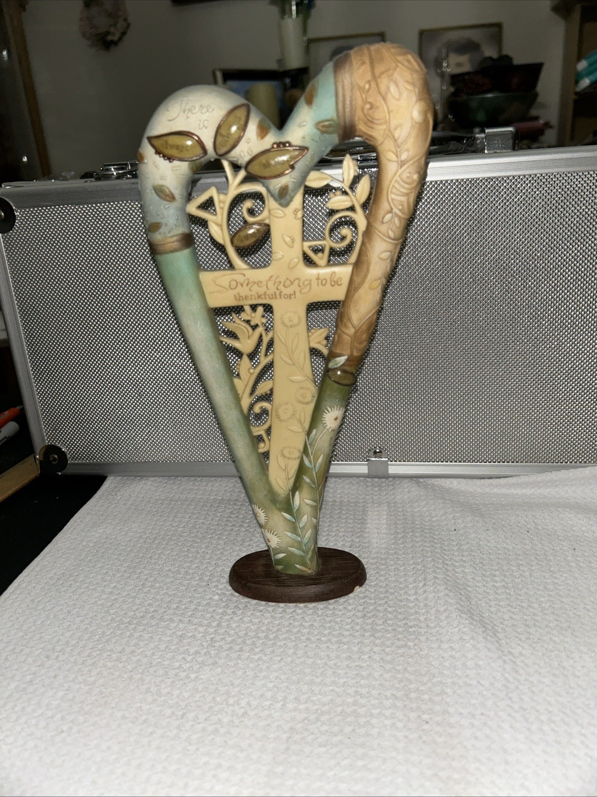 Take Heart,2007 Retired, Enesco, Karen Hahn, “Something to be thankful for” 