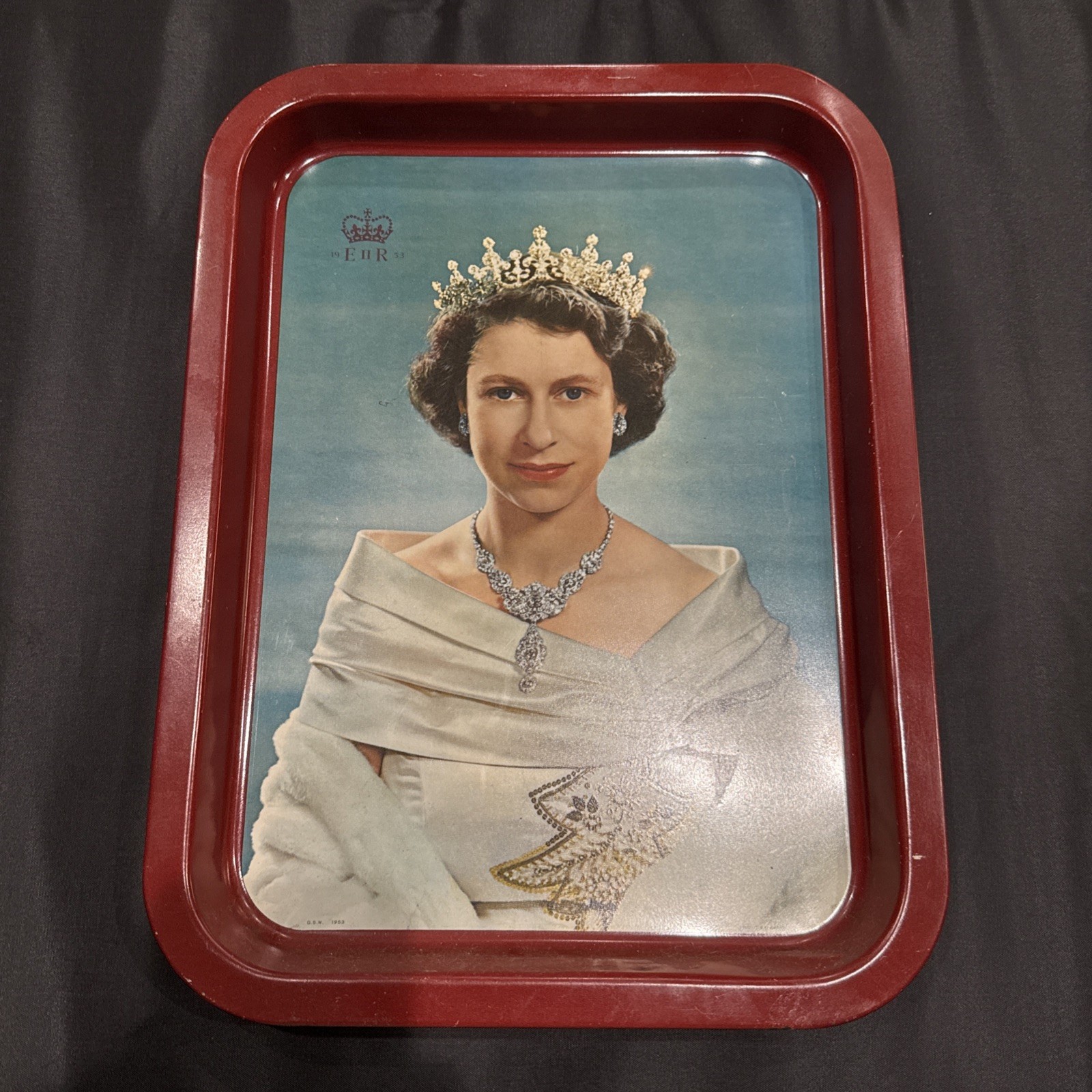 Vintage 1953 Queen Elizabeth II Collectible Coronation Serving Tray Vintage 1953 Queen Elizabeth II Collectible Coronation Serving Tray