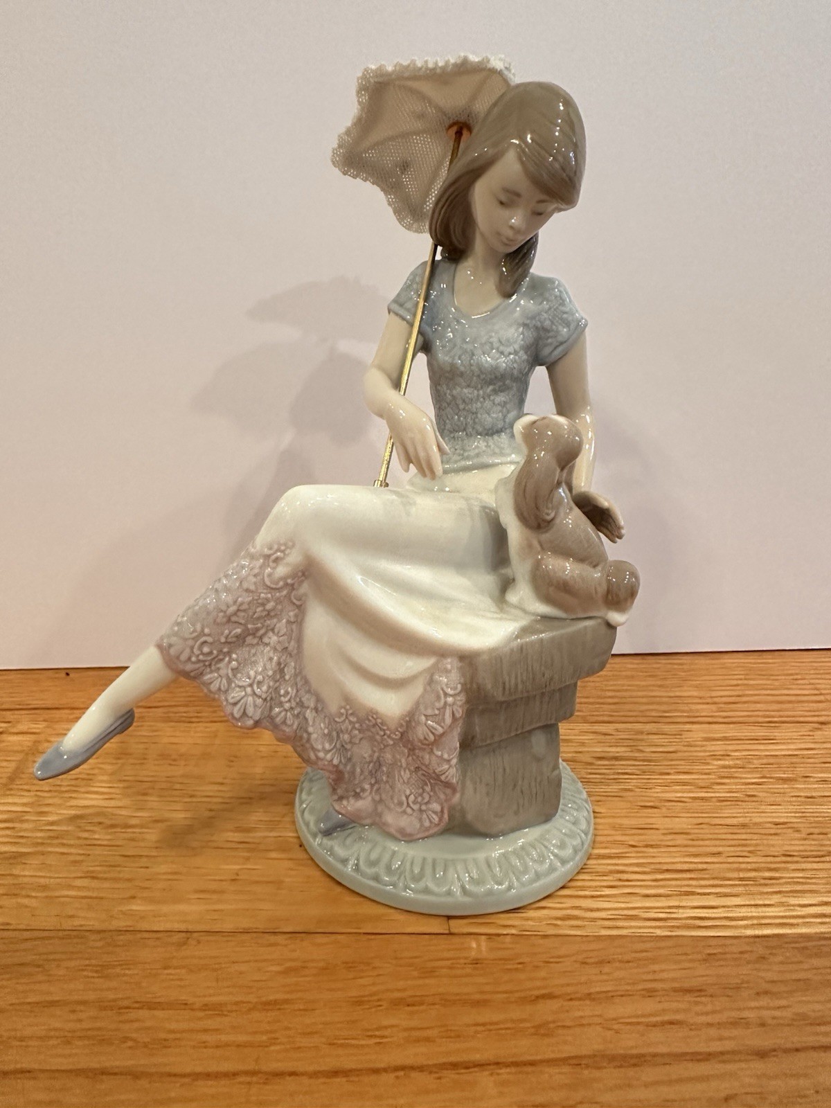 Lladro Collectors Society #7612 Retired “Picture Perfect” with Original Box