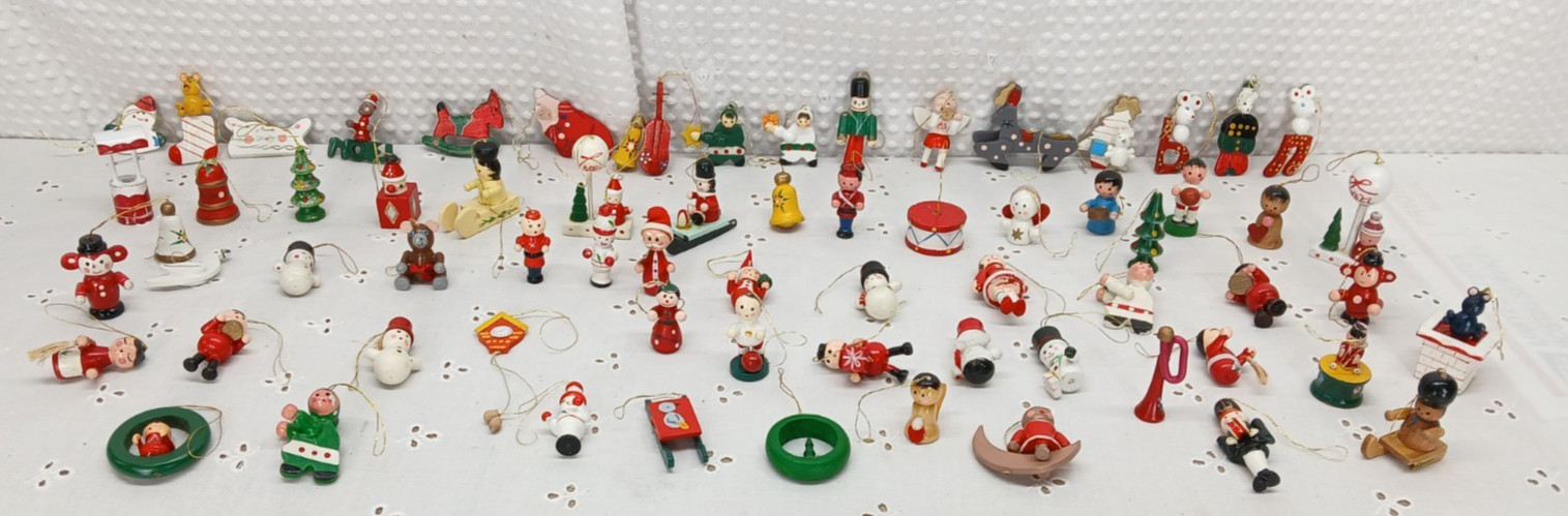 HUGE MIXED LOT OF 68 VINTAGE WOOD HAND PAINTED CHRISTMAS ORNAMENTS 