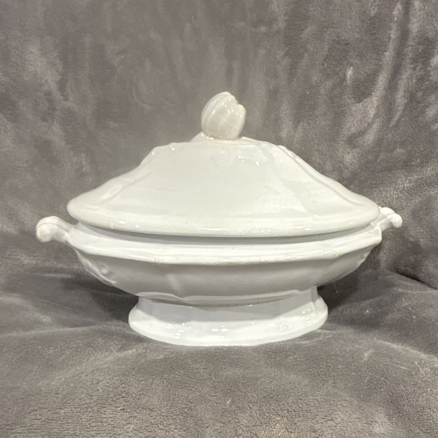Porcelaine Opaque by Bridgwood & Clarke Burslem 