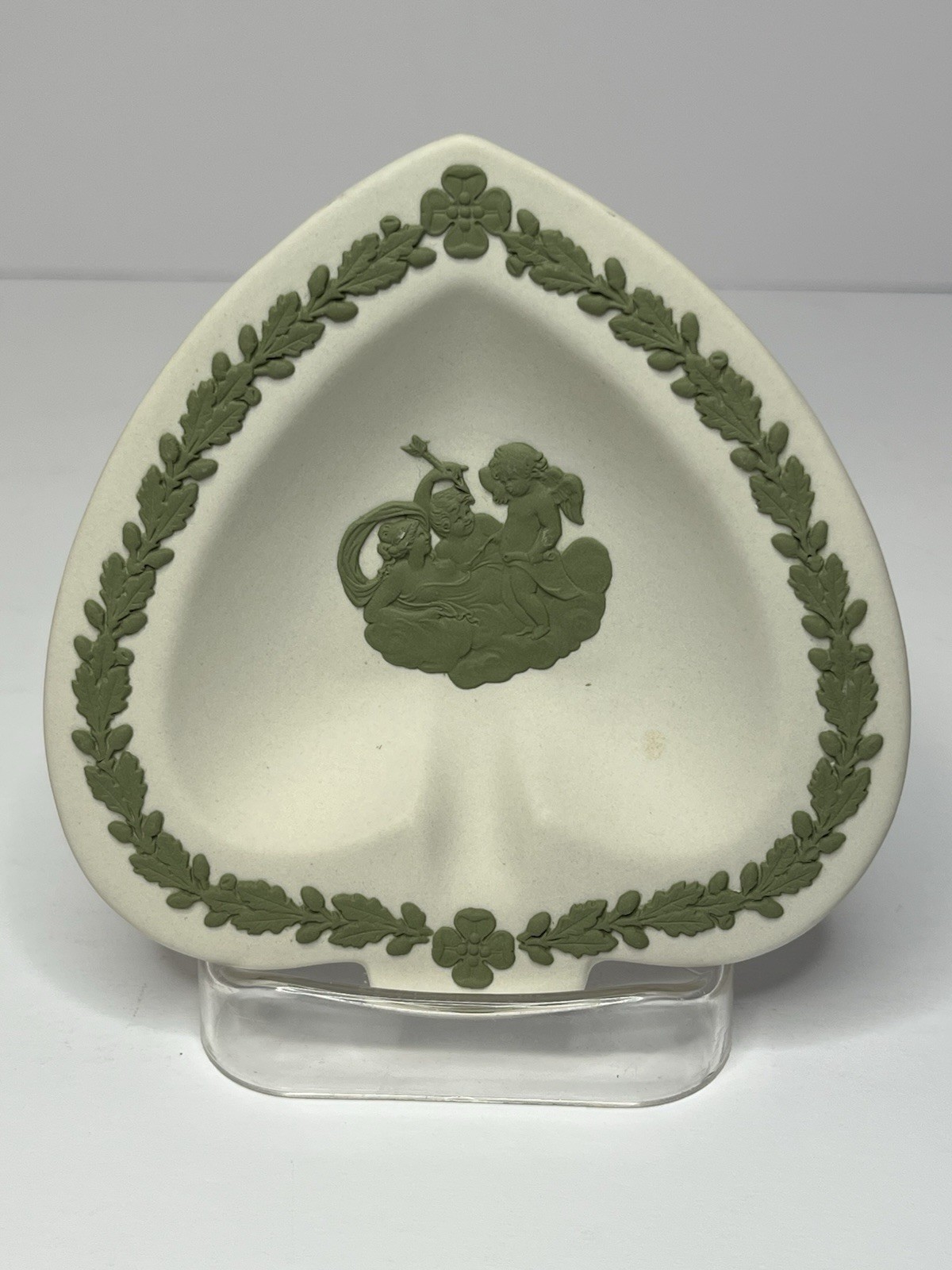 Vintage Wedgwood Reverse White Sage Green Spade Trinket Dish Jasperware Rare Vintage Wedgwood Reverse White Sage Green Spade Trinket Dish Jasperware Rare