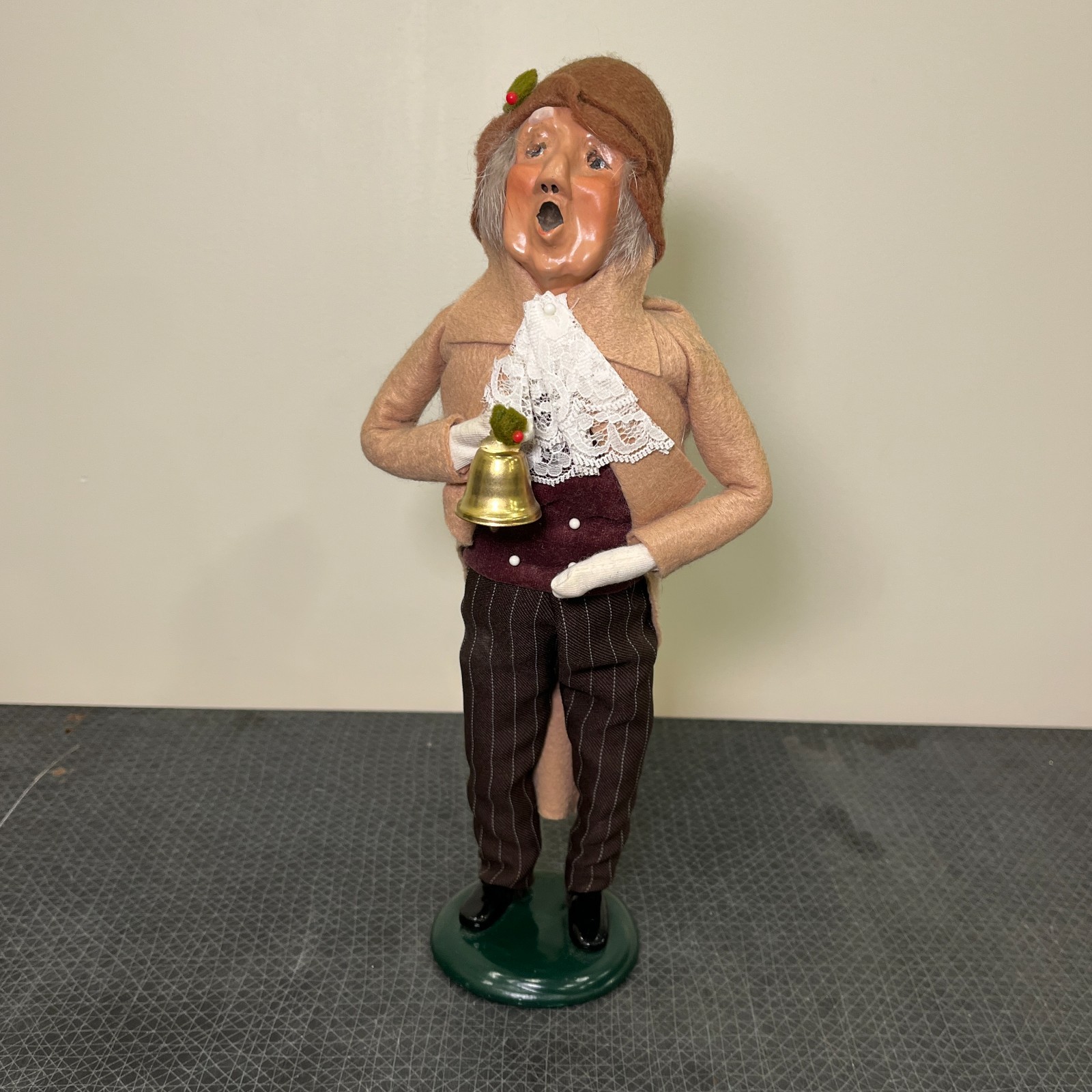 Byers Choice Caroler Elderly Man Holding Bell, Tan Coat, Lace, 1988 NEW
