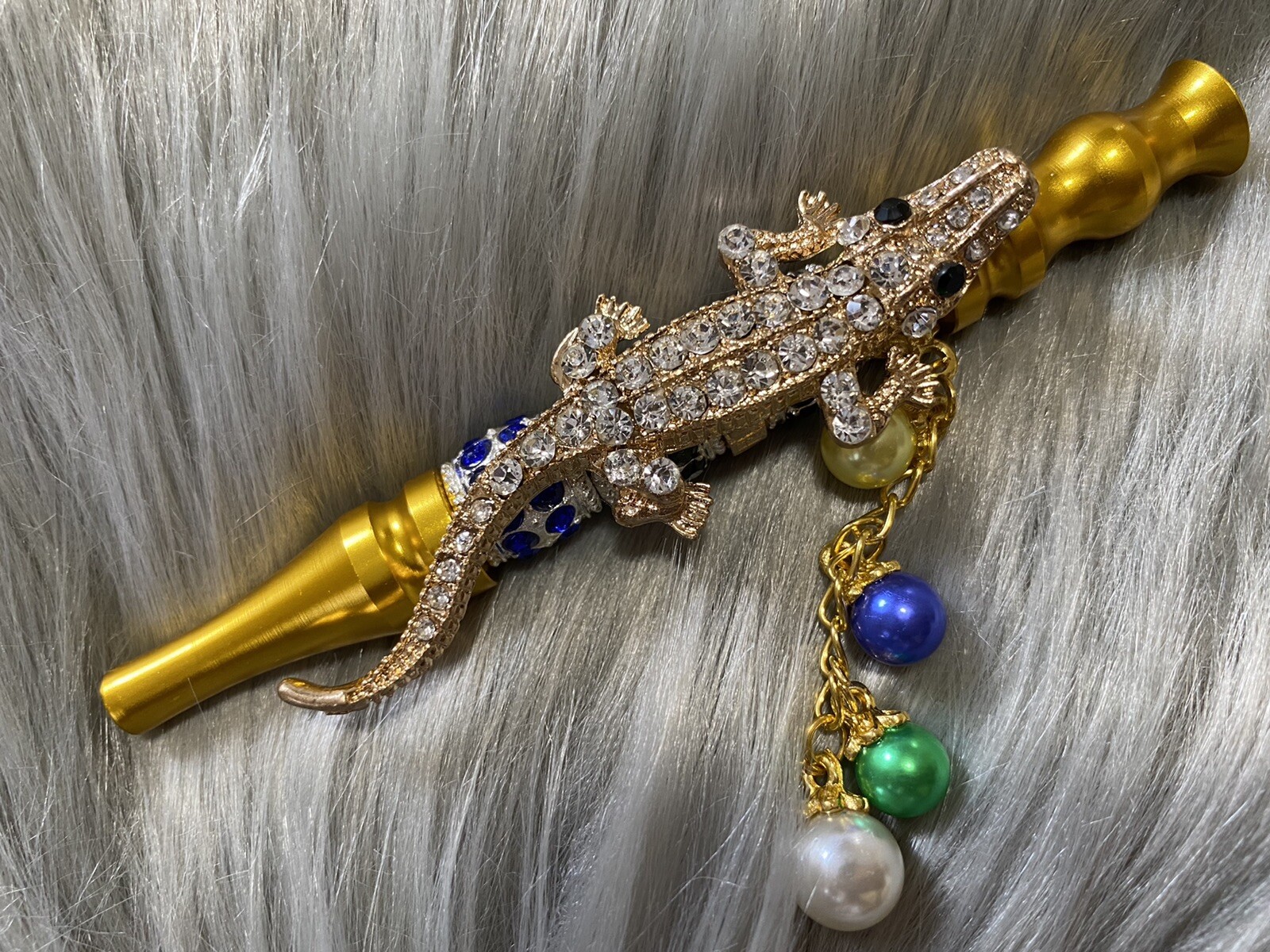 Luxury Gator Hookah/Blunt Tip - Bedazzled & Boujee (Gold)