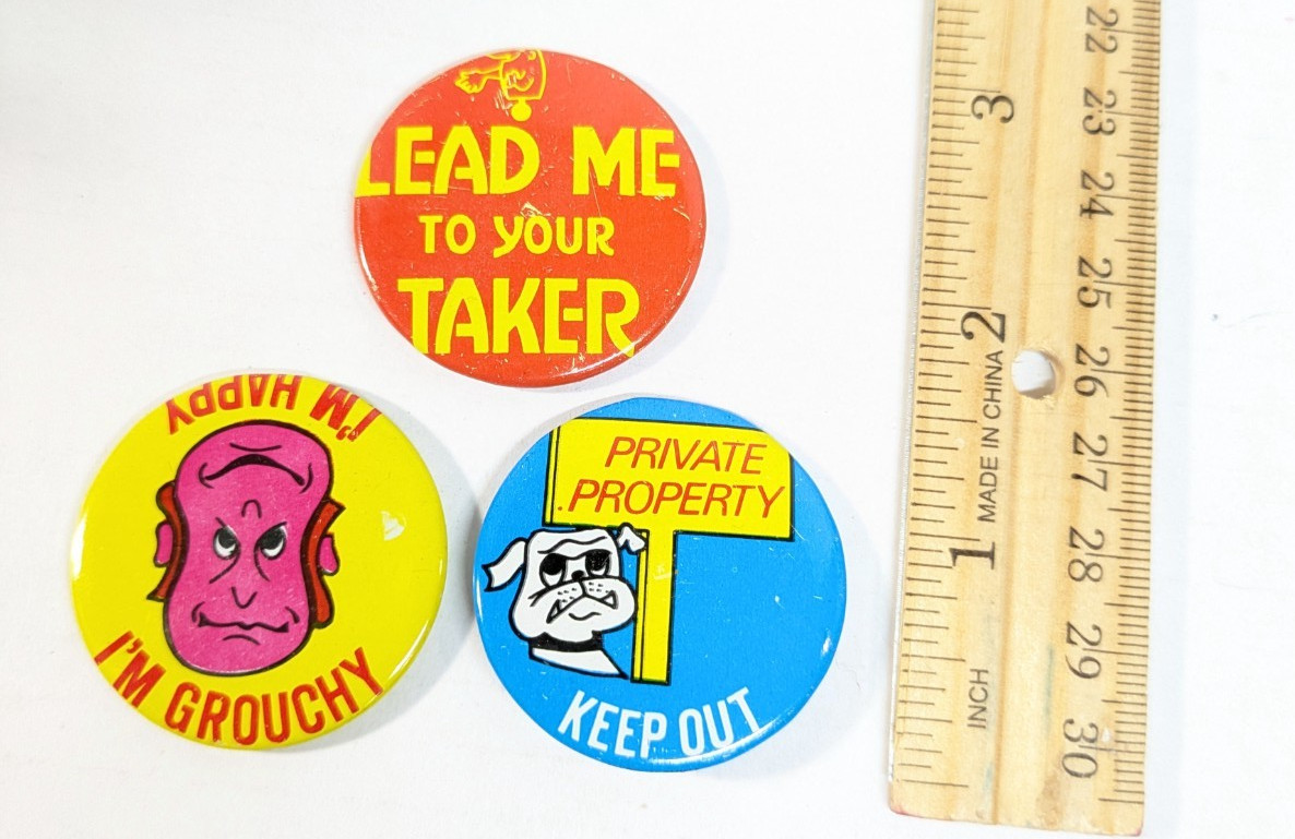 Vintage 3 dif 70s Crazy Wacky Mad funny  Tin Comic Pinback Button New old stock