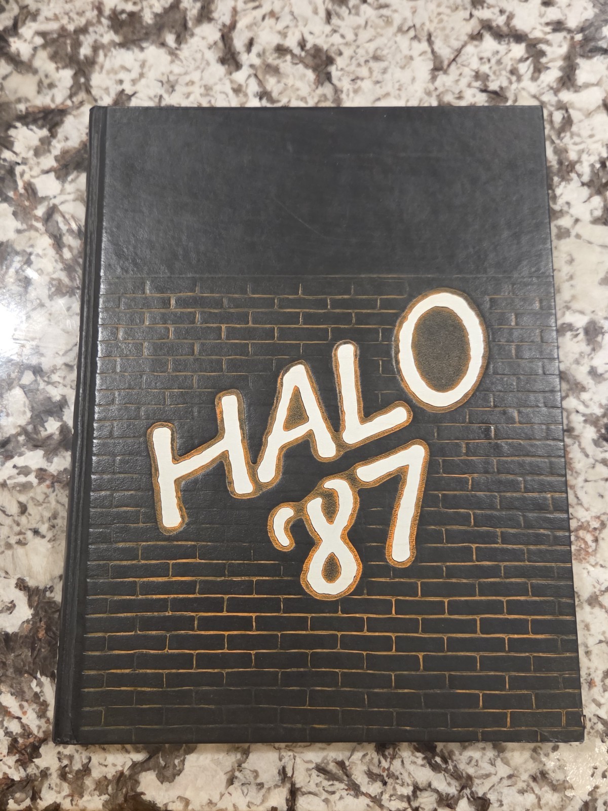 St. Charles High School Yearbook 1987 St. Charles, IL Illinois (Halo)