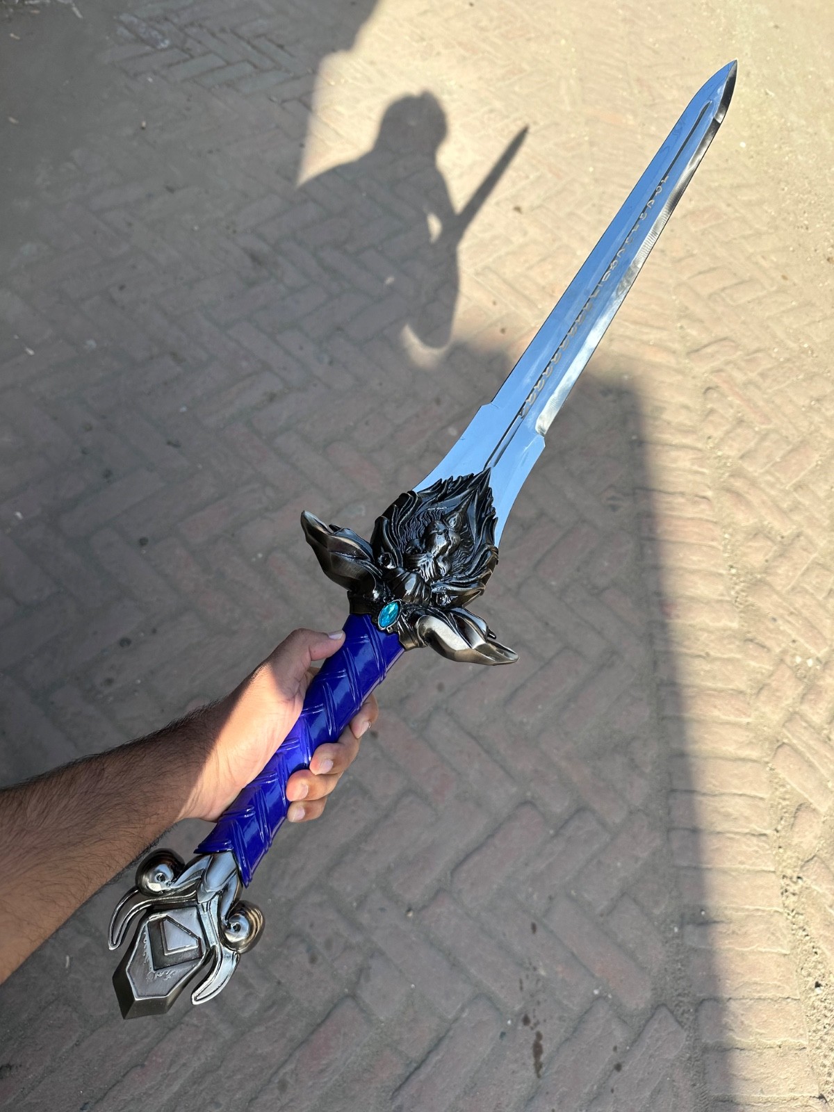 World of Warcraft WOW Royal Guard Sword 40” Alliance Lion Head Stormwind Sword