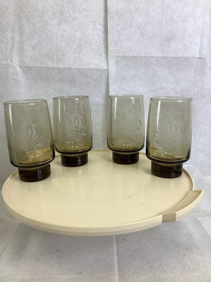Vintage Pfaltzgraff Village Pattern Tumblers - Set of 4 - 14 Oz - Smokey Brown 