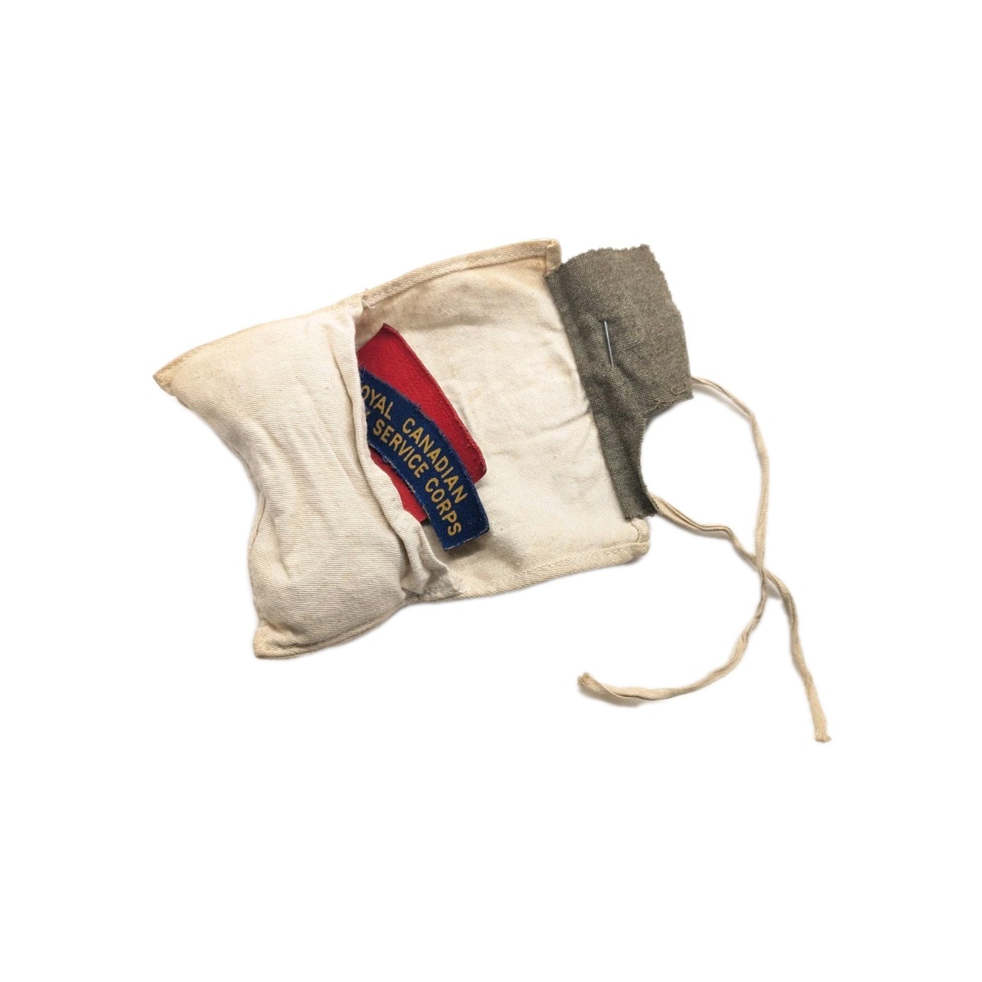 WW2 Canadian Housewifes Sewing Kit w/ Canvas Badging