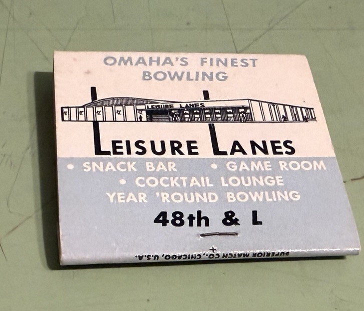 LEISURE LANES BOWLING ALLEY - OMAHA NEBRASKA VINTAGE MATCHBOOK