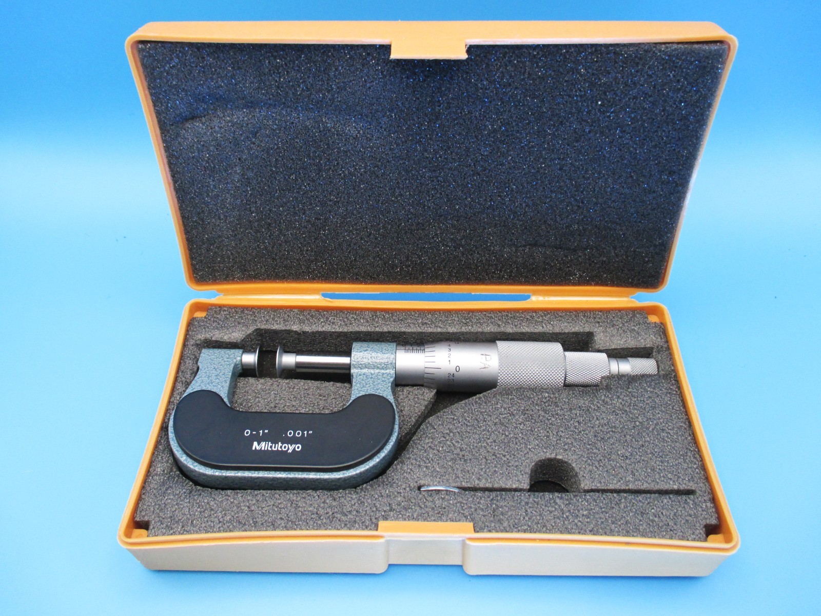 Mitutoyo 0-1 Inch Disc Micrometer Cat#169-103 with Non-Rotating Spindle
