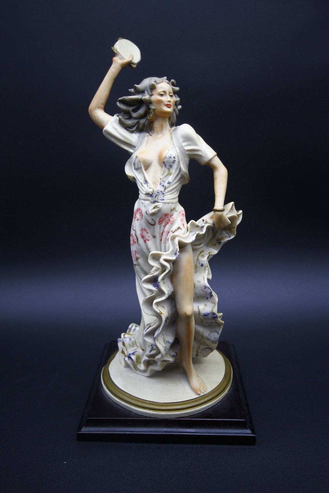 Italian Vintage Serie Valentino by Miriam Porcelain Gypsy Tamborine Dancer 15 Italian Vintage Serie Valentino by Miriam Porcelain Gypsy Tamborine Dancer 15