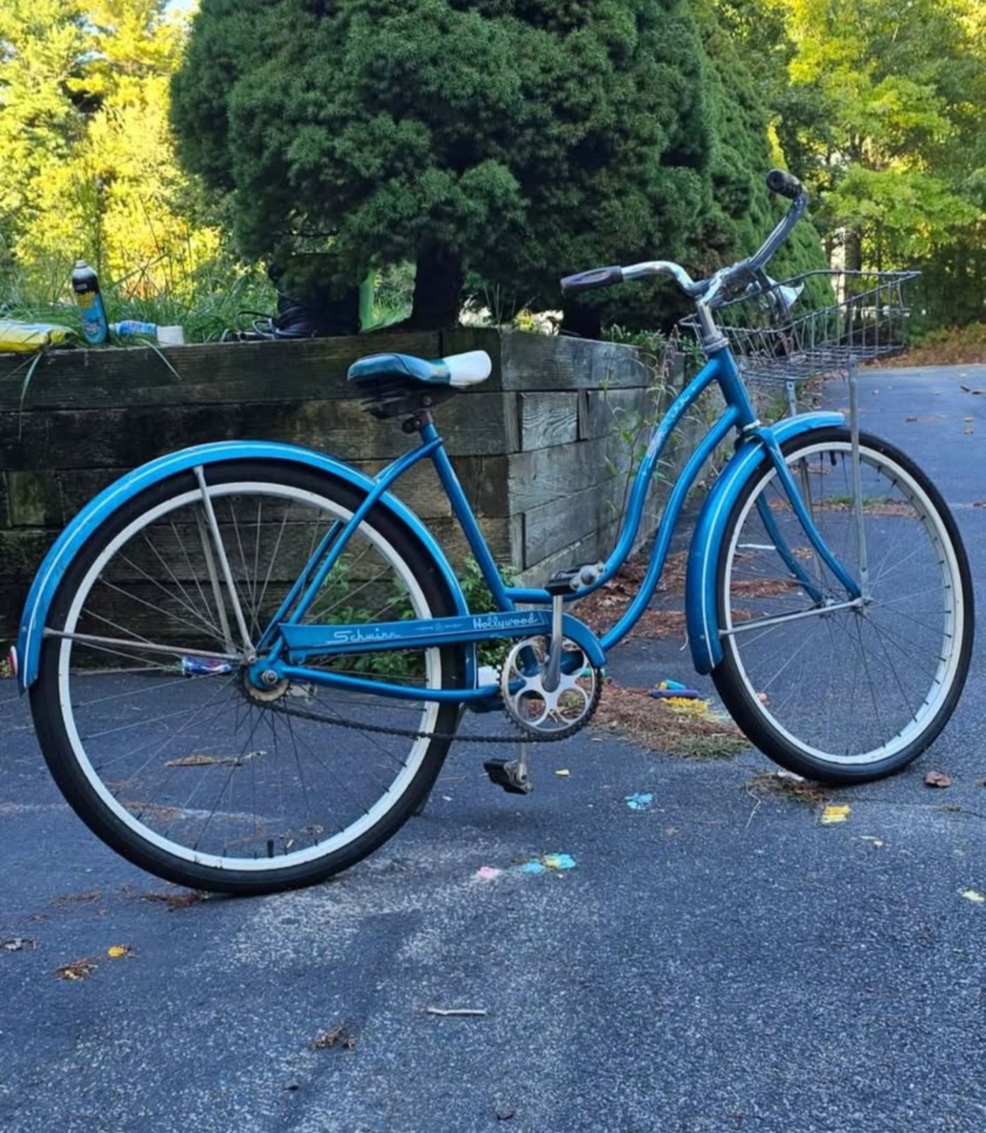 Schwinn Hollywood Cruiser Bicycle Vintage 1963 Blue Women's Girls Beach Bike Schwinn Hollywood Cruiser Bicycle Vintage 1963 Blue Women's Girls Beach Bike