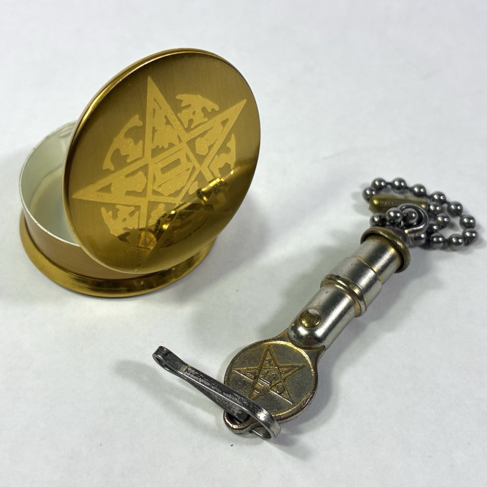 Vintage Order of The Eastern Star OES Key Ring Fob & Container Gold Tone